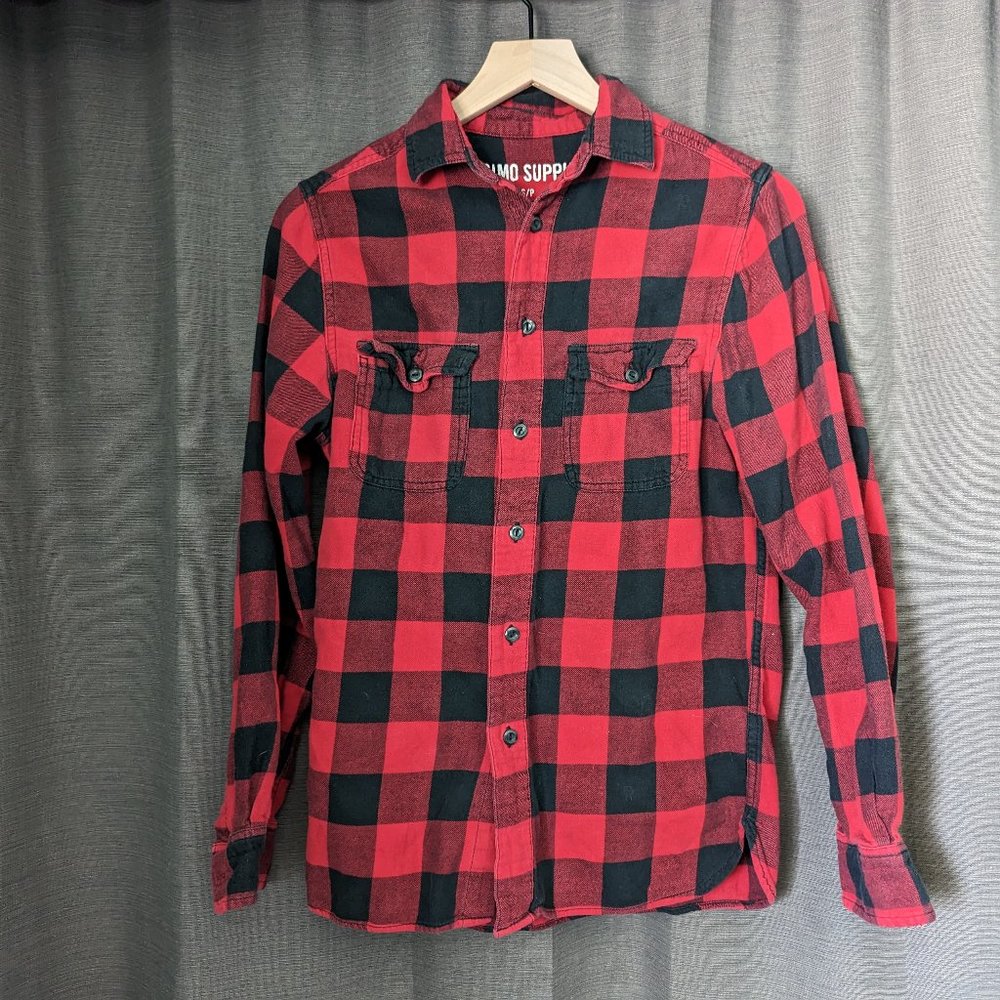 Men's Mossimo Supply Co Size S Red Buffalo Plaid Flannel Shirt